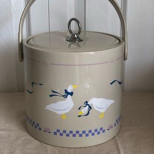 Goose ice bucket